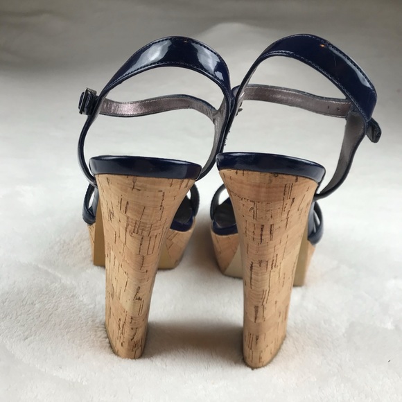 Boston Proper platform blue patent leather sandals - Picture 6 of 7